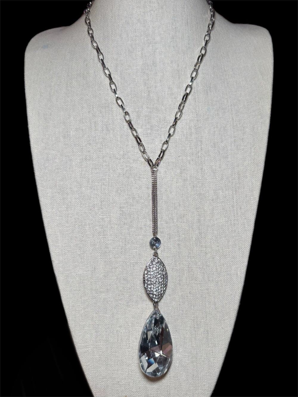 Versona Statement Necklace NWT Silver Chain Crystal Teardrop Pendant Sparkle
